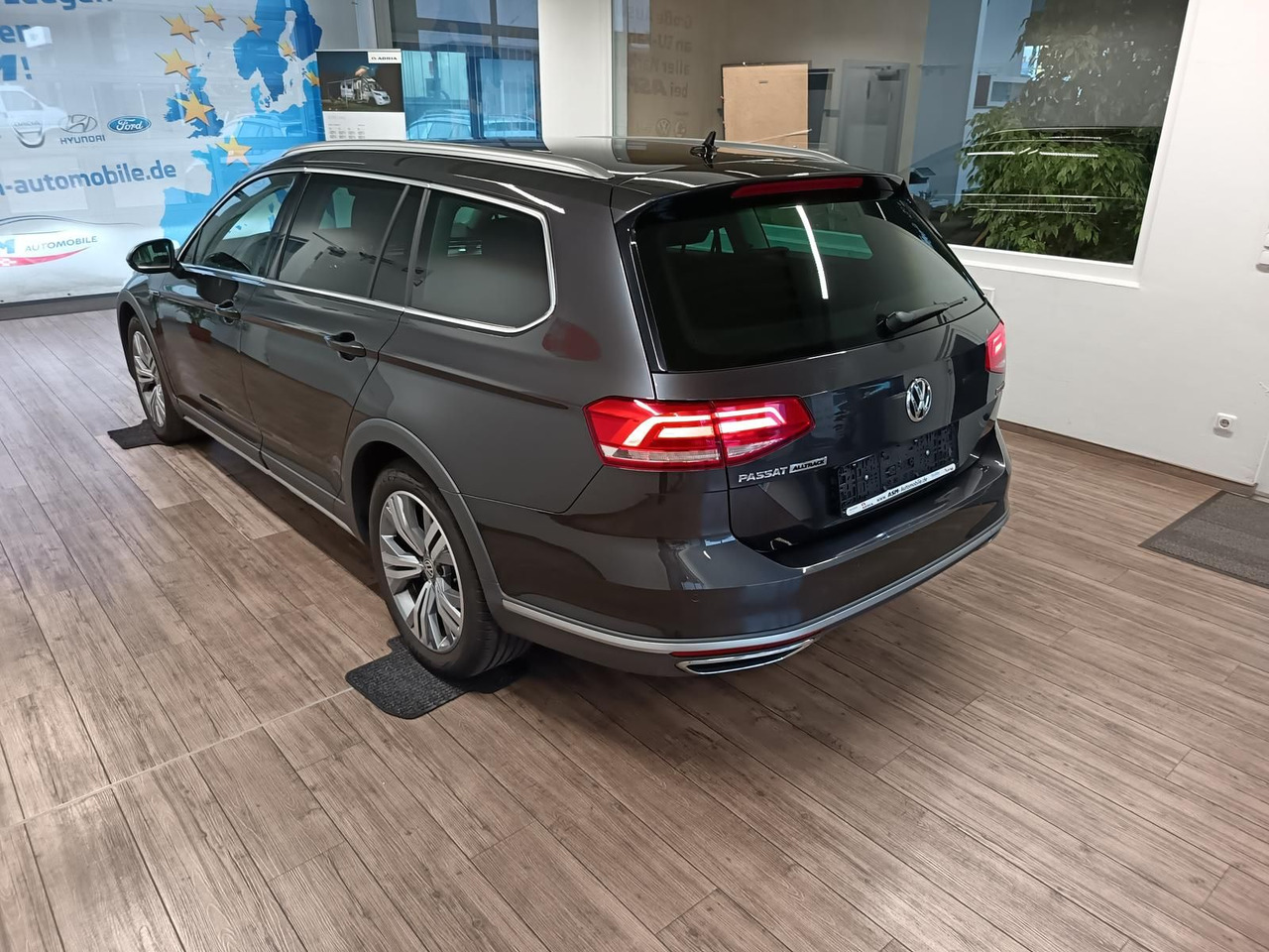 Volkswagen Passat Alltrack 2,0TDI DSG 4x4*360°*NAVI*ACC*LED - Kombi: bild 4 Volkswagen Passat Alltrack 2,0TDI DSG 4x4*360°*NAVI*ACC*LED - Kombi: bild 4