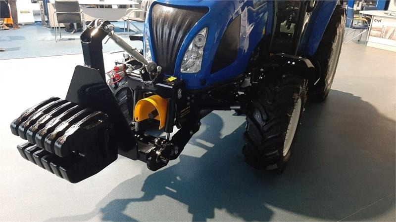 - - - 6x20 kg på 3 punkt kat. 1 ramme  - Motvikt: bild 1 - - - 6x20 kg på 3 punkt kat. 1 ramme  - Motvikt: bild 1