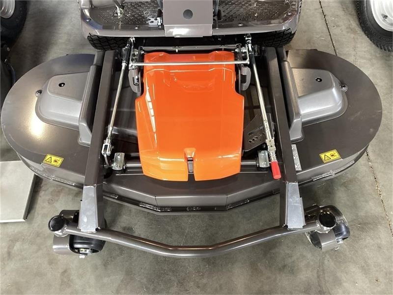 Husqvarna P524X Efi inkl. 137 cm klippebord - Gräsklippare: bild 3 Husqvarna P524X Efi inkl. 137 cm klippebord - Gräsklippare: bild 3