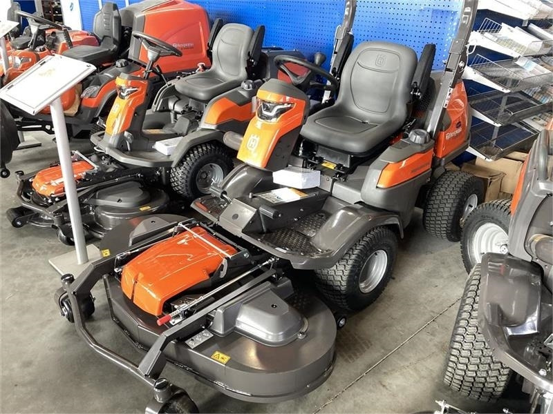 Husqvarna P524X Efi inkl. 137 cm klippebord - Gräsklippare: bild 1 Husqvarna P524X Efi inkl. 137 cm klippebord - Gräsklippare: bild 1