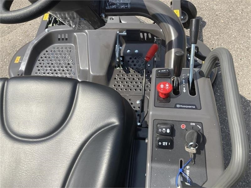 Husqvarna P525DX inkl. 155 X cm Combi klippebord - Gräsklippare: bild 2 Husqvarna P525DX inkl. 155 X cm Combi klippebord - Gräsklippare: bild 2