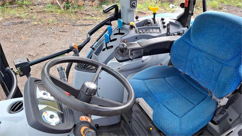 Traktor New Holland T5.115 EC: bild 9