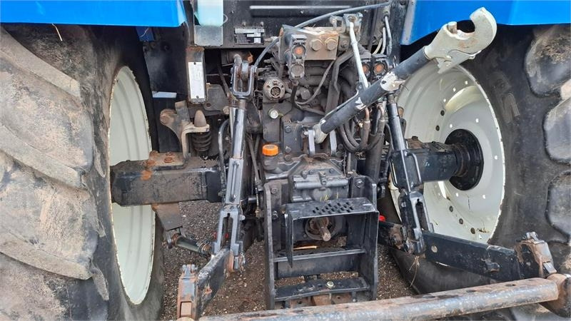 Traktor New Holland T5.115 EC: bild 7