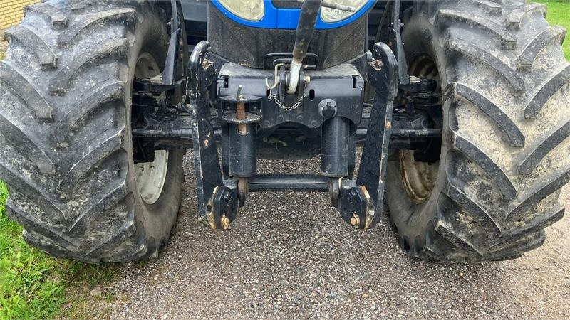 New Holland T7030 - Traktor: bild 3 New Holland T7030 - Traktor: bild 3