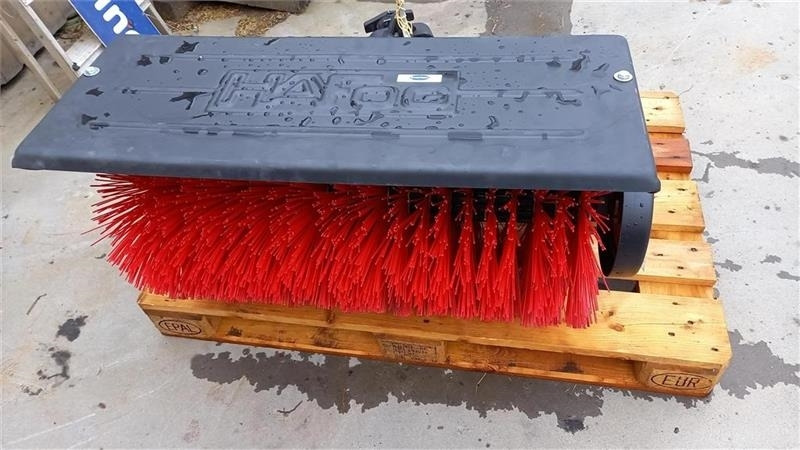 Nibbi 80cm Kost for Mak 4 og 5 - Kommunaltraktor: bild 5 Nibbi 80cm Kost for Mak 4 og 5 - Kommunaltraktor: bild 5