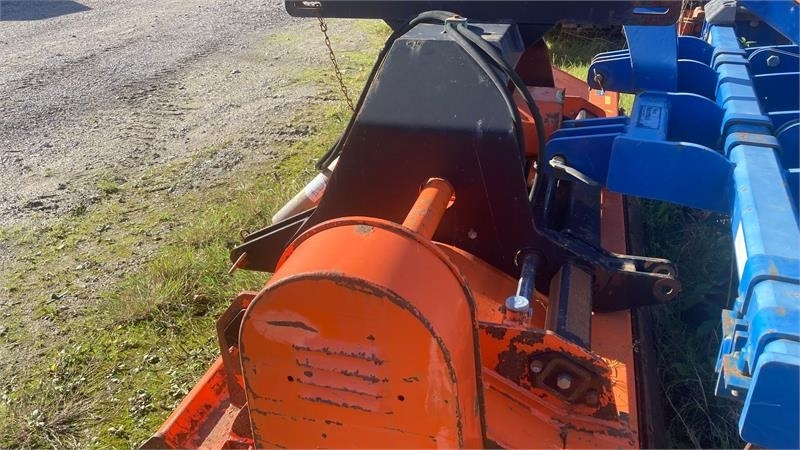 Perfect KM-270 Front og Bagmontering - Slåttermaskin: bild 3 Perfect KM-270 Front og Bagmontering - Slåttermaskin: bild 3