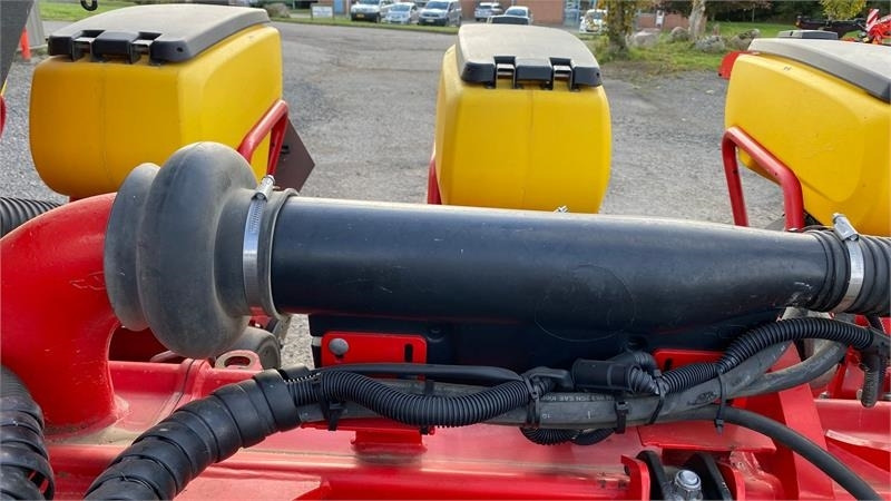 Vaderstad Tempo F 8RK. - Såmaskin: bild 5 Vaderstad Tempo F 8RK. - Såmaskin: bild 5