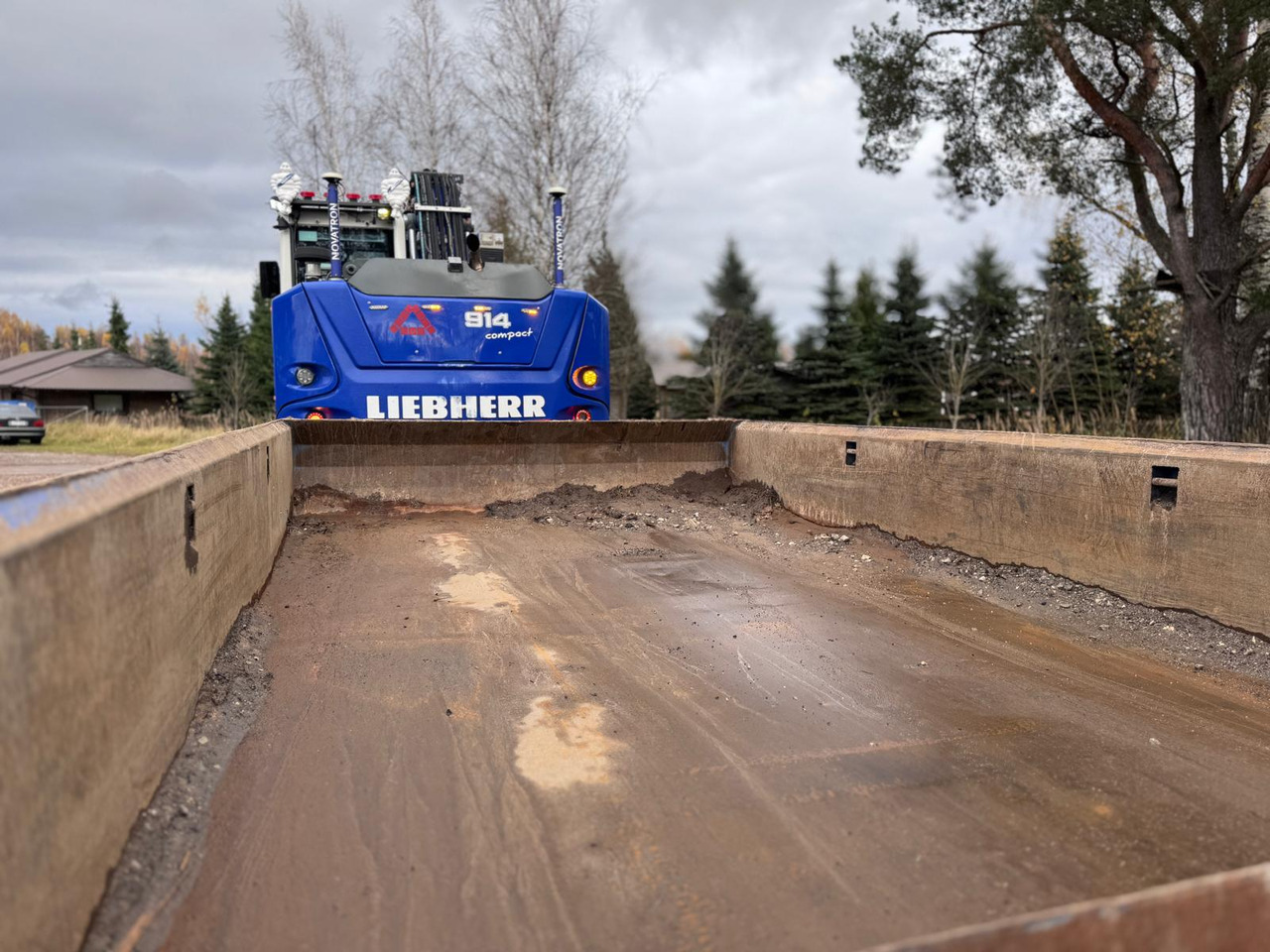 Leasa  Liebherr A 914 Compact Litronic Liebherr A 914 Compact Litronic: bild 10