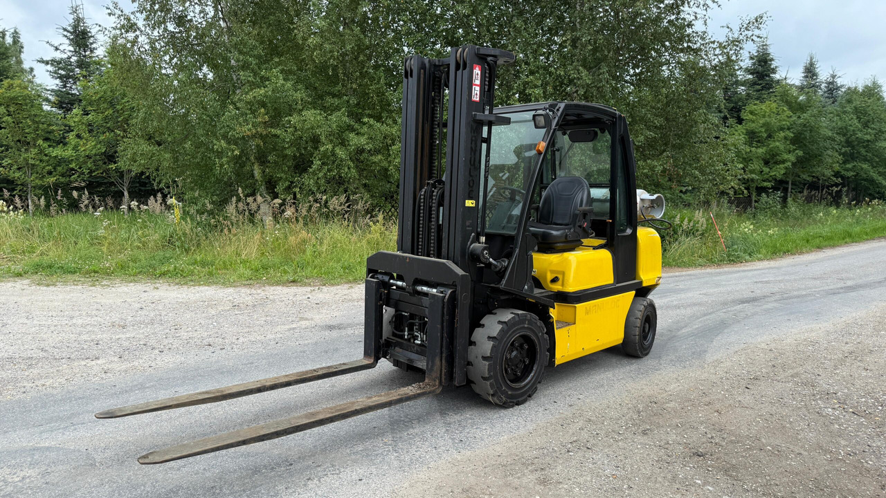 Nissan DX30 - Dieseltruck: bild 1 Nissan DX30 - Dieseltruck: bild 1