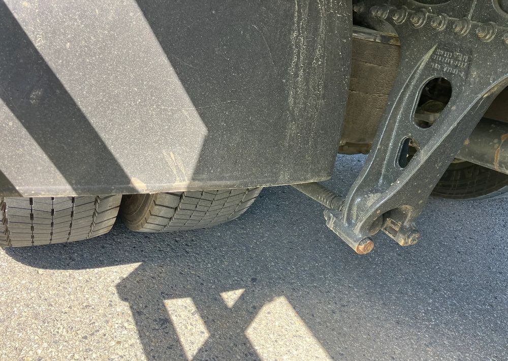 MAN MAN TGM 18.290 KURIERKA KONTENER 20 PALET SYPIALKA - Lastbil med skåp: bild 3 MAN MAN TGM 18.290 KURIERKA KONTENER 20 PALET SYPIALKA - Lastbil med skåp: bild 3