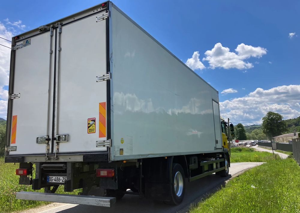 MAN MAN TGM 18.290 SYPIALKA chłodnia izoterma kontener - Kylbil lastbil: bild 4 MAN MAN TGM 18.290 SYPIALKA chłodnia izoterma kontener - Kylbil lastbil: bild 4