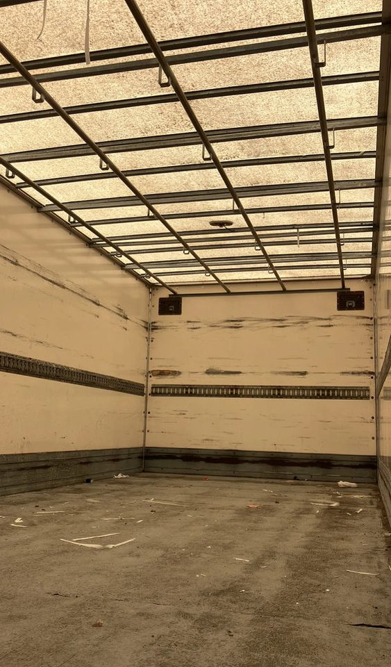 Mercedes-Benz Atego 1218 kurierka kontener - Lastbil med skåp: bild 5 Mercedes-Benz Atego 1218 kurierka kontener - Lastbil med skåp: bild 5