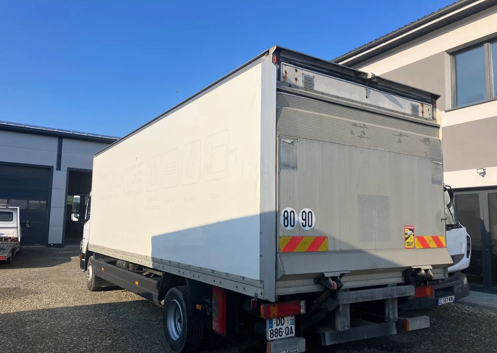 Mercedes-Benz Atego 1218 kurierka kontener - Lastbil med skåp: bild 3 Mercedes-Benz Atego 1218 kurierka kontener - Lastbil med skåp: bild 3