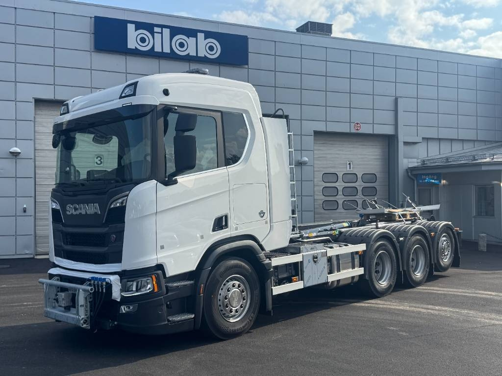 Scania R 580 8x4*4 Joab med frontplog & sidoplogsfäste - Lastväxlare lastbil: bild 1 Scania R 580 8x4*4 Joab med frontplog & sidoplogsfäste - Lastväxlare lastbil: bild 1