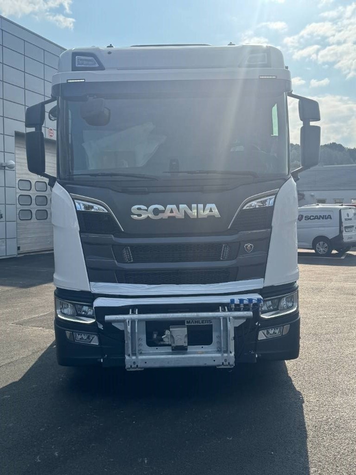 Scania R 580 8x4*4 Joab med frontplog & sidoplogsfäste - Lastväxlare lastbil: bild 2 Scania R 580 8x4*4 Joab med frontplog & sidoplogsfäste - Lastväxlare lastbil: bild 2