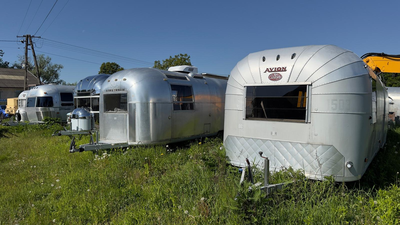 1992 Airstream Classic 1992 Airstream Classic – Fully Rebuilt Vintage Travel Trailer - Försäljningsvagn: bild 1 1992 Airstream Classic 1992 Airstream Classic – Fully Rebuilt Vintage Travel Trailer - Försäljningsvagn: bild 1
