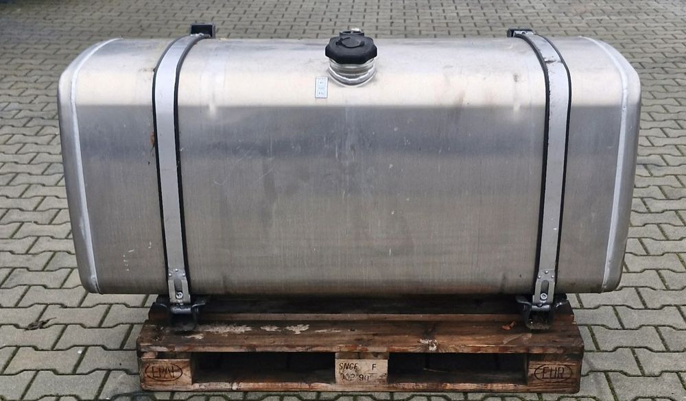 IVECO S WAY HI WAY STRALIS ZBIORNIK PALIWA NOWY - Bränslesystem: bild 1 IVECO S WAY HI WAY STRALIS ZBIORNIK PALIWA NOWY - Bränslesystem: bild 1