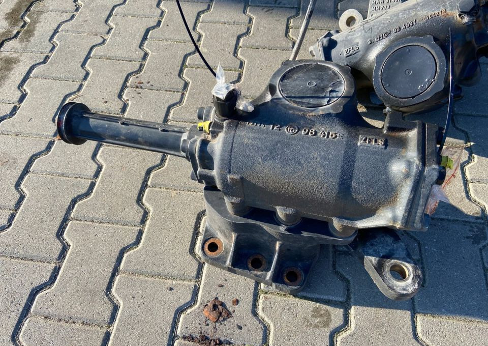 Kolumna kierownicza MAN TGX TGS euro 6 przekładnia - Styrväxel för Lastbil: bild 2 Kolumna kierownicza MAN TGX TGS euro 6 przekładnia - Styrväxel för Lastbil: bild 2