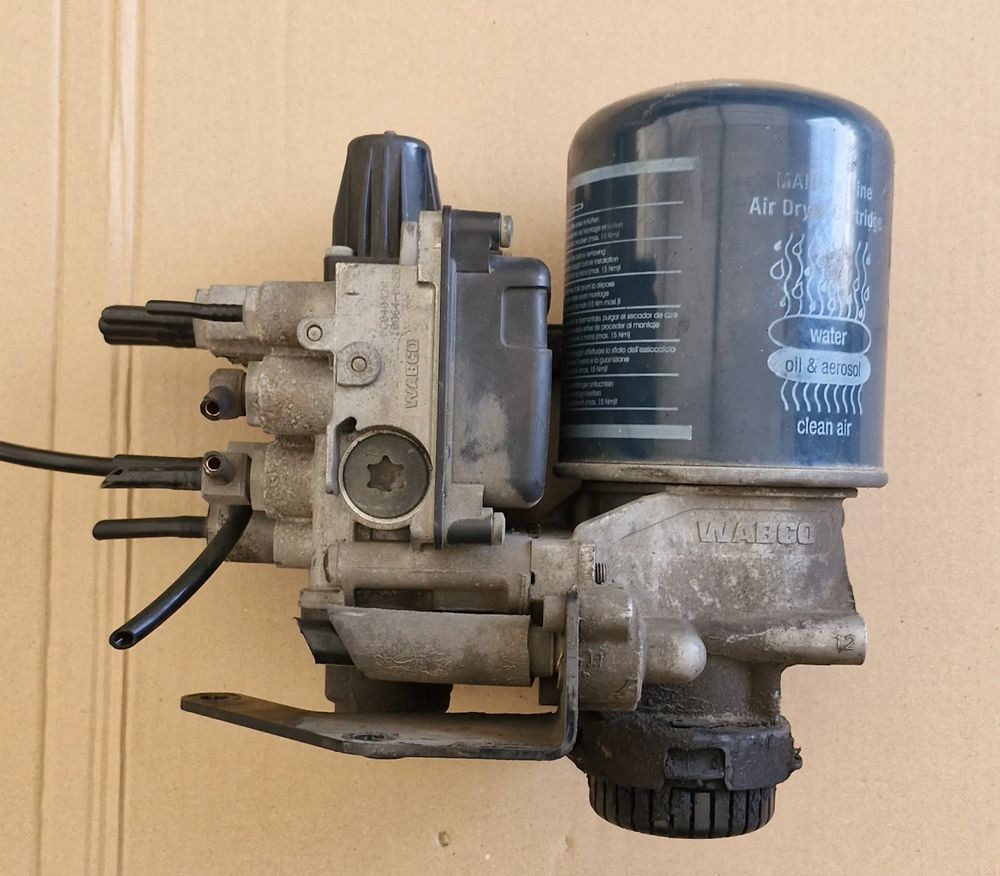 MAN TG3 TGX APS OSUSZACZ POWIETRZA 81.AC216-9110 - Kompressor för Lastbil: bild 1 MAN TG3 TGX APS OSUSZACZ POWIETRZA 81.AC216-9110 - Kompressor för Lastbil: bild 1