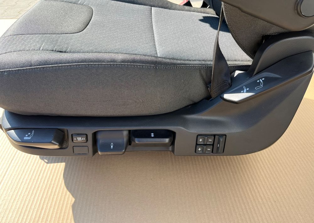 NOWY Fotel kierowcy MAN TG3 TGX nowy model siedzenie lewe - Säte för Lastbil: bild 4 NOWY Fotel kierowcy MAN TG3 TGX nowy model siedzenie lewe - Säte för Lastbil: bild 4