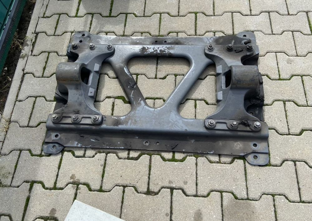 Płyta montażowa pod siodło DAF łapy Jost 150mm SK 0010056 - Vändskivekoppling för Lastbil: bild 1 Płyta montażowa pod siodło DAF łapy Jost 150mm SK 0010056 - Vändskivekoppling för Lastbil: bild 1