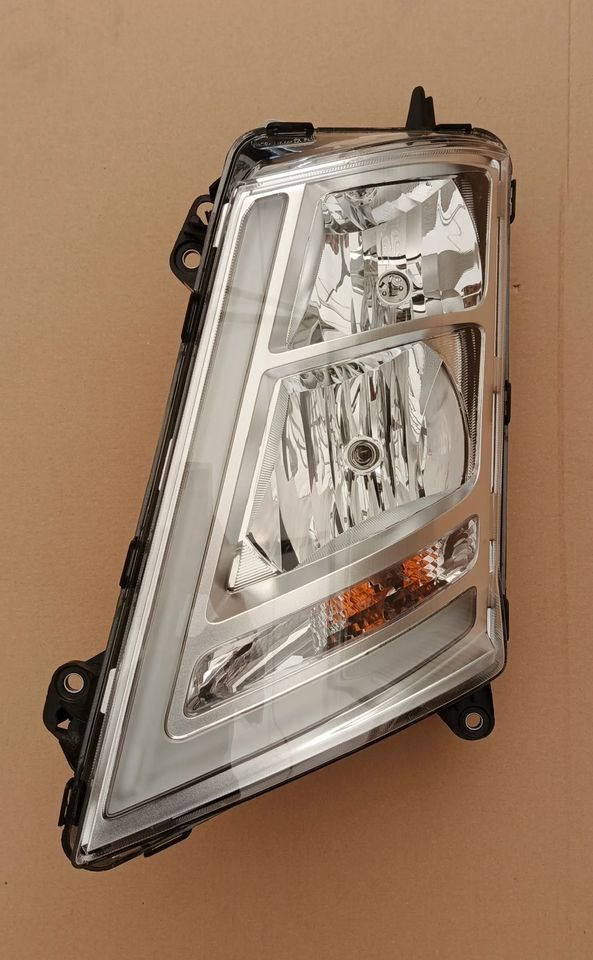VOLVO FH4 LAMPA PRZEDNIA LEWA H7 2024r 24159327 - Strålkastare för Lastbil: bild 1 VOLVO FH4 LAMPA PRZEDNIA LEWA H7 2024r 24159327 - Strålkastare för Lastbil: bild 1