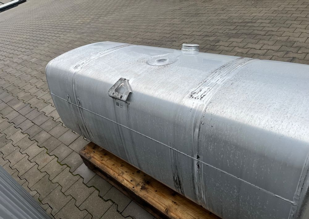 Zbiornik paliwa DAF XF CF 620 litrów bak - Bränslesystem för Lastbil: bild 4 Zbiornik paliwa DAF XF CF 620 litrów bak - Bränslesystem för Lastbil: bild 4