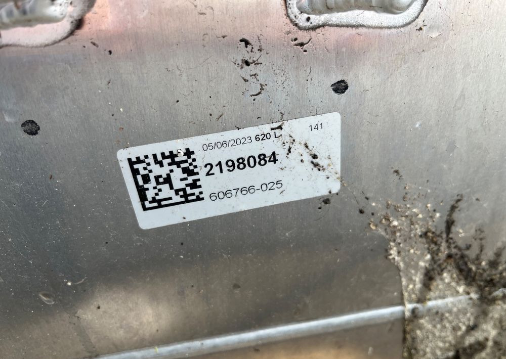 Zbiornik paliwa DAF XG XF CF 620 litrów bak jak NOWY - Bränslesystem för Lastbil: bild 5 Zbiornik paliwa DAF XG XF CF 620 litrów bak jak NOWY - Bränslesystem för Lastbil: bild 5