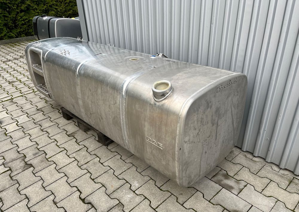 Zbiornik paliwa DAF XG XF CF 845 litrów bak - Bränslesystem för Lastbil: bild 2 Zbiornik paliwa DAF XG XF CF 845 litrów bak - Bränslesystem för Lastbil: bild 2
