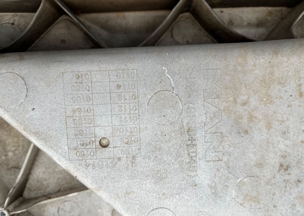 Zderzak MAN TGL TG3 nowy model oryginał - Karosseri och exteriör för Lastbil: bild 4 Zderzak MAN TGL TG3 nowy model oryginał - Karosseri och exteriör för Lastbil: bild 4