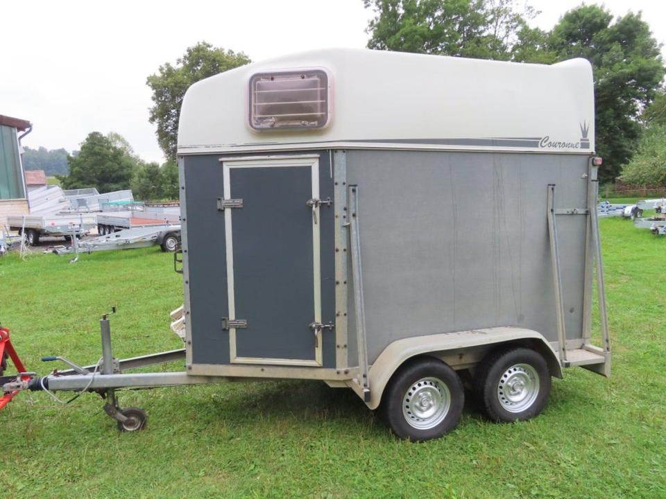 Black Friday Vieh - Pferdeanhänger, PKW Anhänger, Henra, TÜV NEU - Hästsläp: bild 2 Black Friday Vieh - Pferdeanhänger, PKW Anhänger, Henra, TÜV NEU - Hästsläp: bild 2