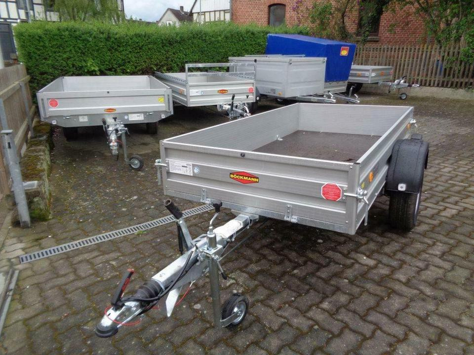 Böckmann PKW-Anhänger, 1,35 to. Einachs, Stirnwandklappe100 km/h - Bilsläp: bild 3 Böckmann PKW-Anhänger, 1,35 to. Einachs, Stirnwandklappe100 km/h - Bilsläp: bild 3