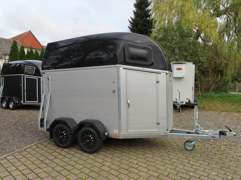 Böckmann Pferdeanhänger, Champion, Esprit, Sattelkammer, 100 km/h - Hästsläp: bild 2 Böckmann Pferdeanhänger, Champion, Esprit, Sattelkammer, 100 km/h - Hästsläp: bild 2