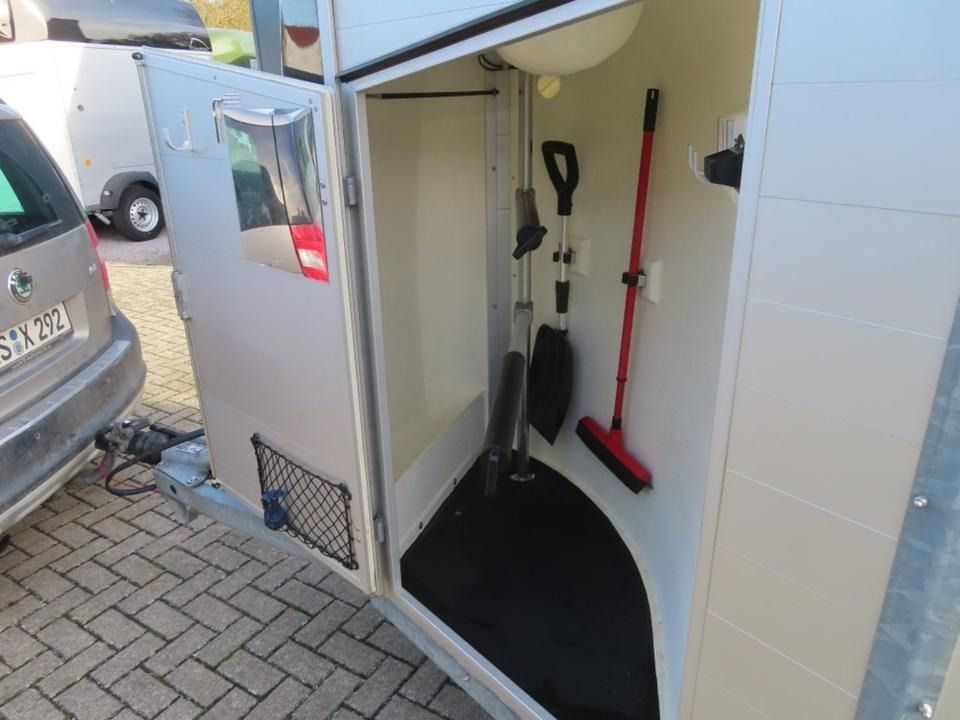 Böckmann, Pferdeanhänger, Champion R, top, SaKa. 100 km/h - Hästsläp: bild 3 Böckmann, Pferdeanhänger, Champion R, top, SaKa. 100 km/h - Hästsläp: bild 3