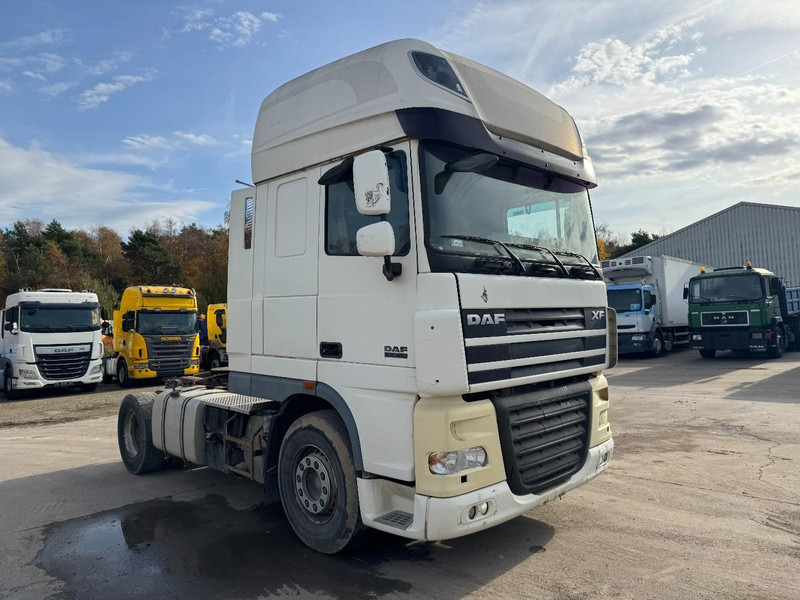 DAF 105 XF 460 Super Space Cab (MANUAL GEARBOX / BOITE MANUELLE) - Dragbil: bild 3 DAF 105 XF 460 Super Space Cab (MANUAL GEARBOX / BOITE MANUELLE) - Dragbil: bild 3