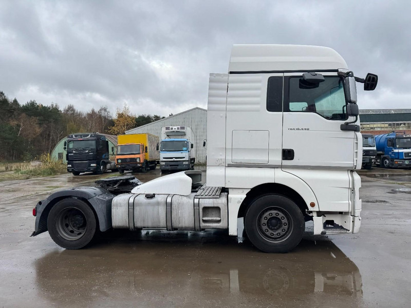 MAN TGA 18.440 (MANUAL GEARBOX / BOITE MANUELLE) - Dragbil: bild 4 MAN TGA 18.440 (MANUAL GEARBOX / BOITE MANUELLE) - Dragbil: bild 4