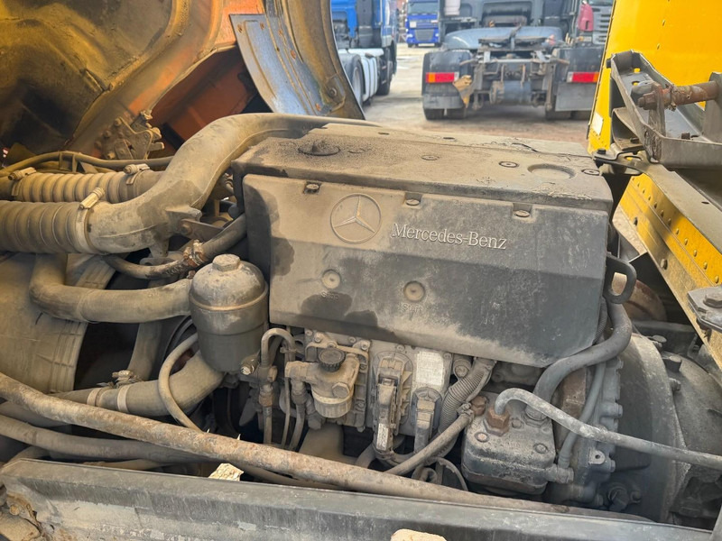 Leasa Mercedes-Benz SK 814 (STEEL SUSPENSION & MANUAL GEARBOX / SUSPENSION LAMES & BOITE MANUELLE) Mercedes-Benz SK 814 (STEEL SUSPENSION & MANUAL GEARBOX / SUSPENSION LAMES & BOITE MANUELLE): bild 19 Leasa Mercedes-Benz SK 814 (STEEL SUSPENSION & MANUAL GEARBOX / SUSPENSION LAMES & BOITE MANUELLE) Mercedes-Benz SK 814 (STEEL SUSPENSION & MANUAL GEARBOX / SUSPENSION LAMES & BOITE MANUELLE): bild 19