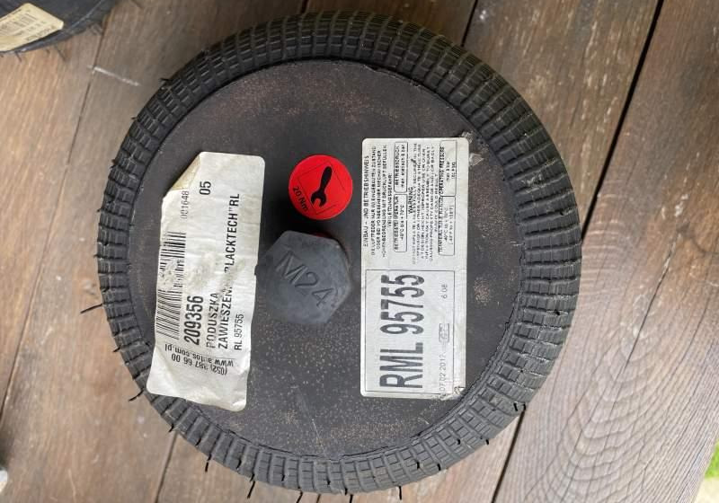 Mercedes-Benz Tourimo - Luftfjädring för Buss: bild 1 Mercedes-Benz Tourimo - Luftfjädring för Buss: bild 1