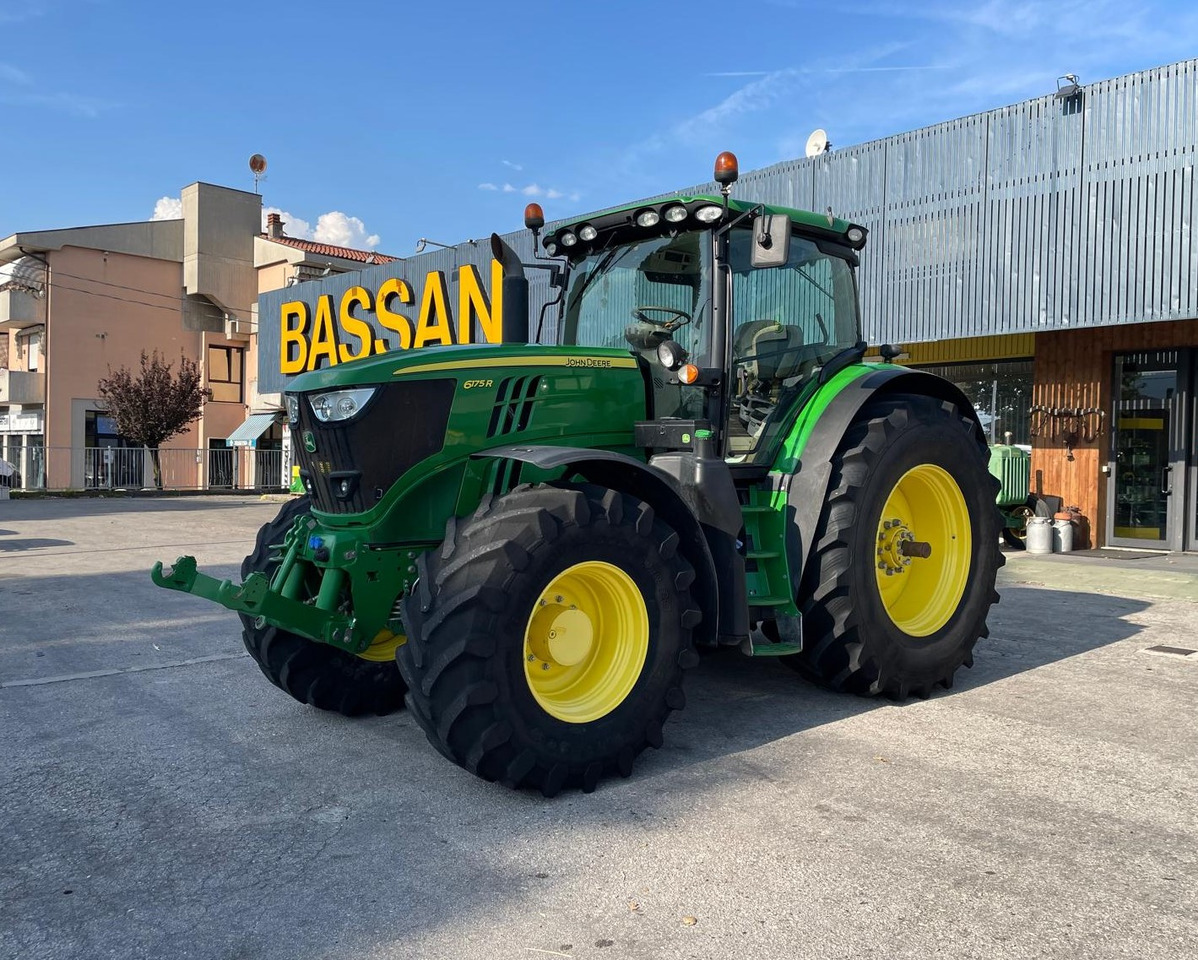 JOHN DEERE 6175 R - Traktor: bild 1 JOHN DEERE 6175 R - Traktor: bild 1