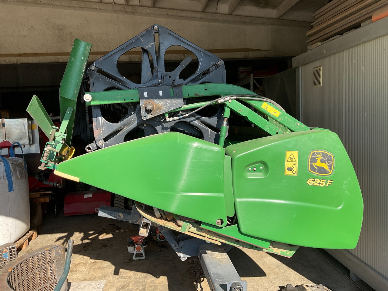 JOHN DEERE MIETITREBBIA S 560 - Skördetröska: bild 2 JOHN DEERE MIETITREBBIA S 560 - Skördetröska: bild 2