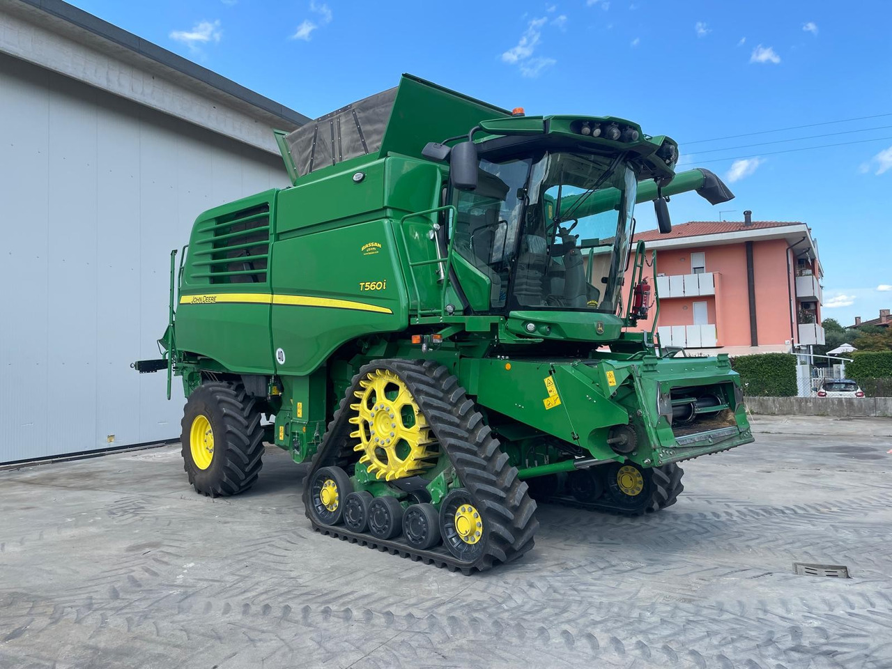JOHN DEERE MIETITREBBIA T 560 - Skördetröska: bild 3 JOHN DEERE MIETITREBBIA T 560 - Skördetröska: bild 3