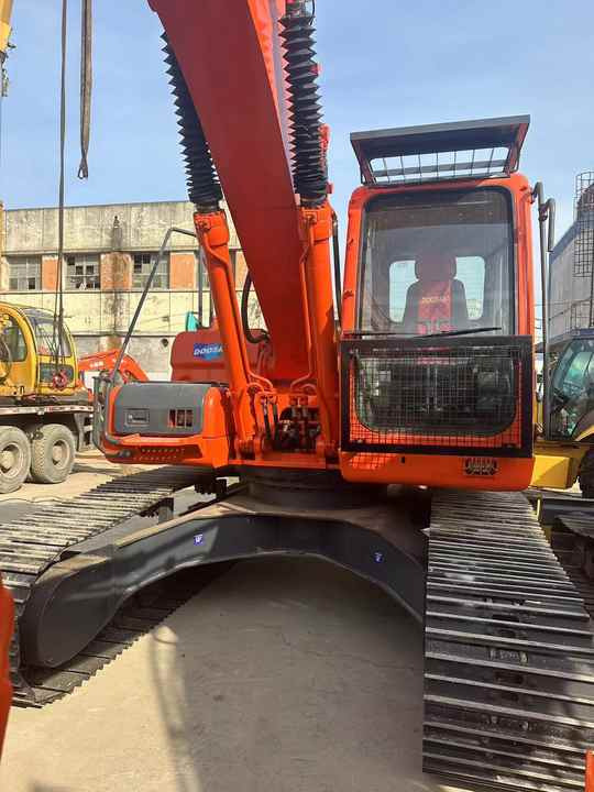 Doosan DX225LC Second-Hand Excavator | Korea Direct Import | 1-Year Warranty & Free Sea Shipping - Bandgrävare: bild 2 Doosan DX225LC Second-Hand Excavator | Korea Direct Import | 1-Year Warranty & Free Sea Shipping - Bandgrävare: bild 2