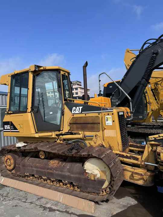 Used Cat D5G Crawler Bulldozer Original CAT Brand Bulldozer Second Hand Cat D5H D5 D5C D5N D5M LGP Dozer for Sale - Bulldozer: bild 2 Used Cat D5G Crawler Bulldozer Original CAT Brand Bulldozer Second Hand Cat D5H D5 D5C D5N D5M LGP Dozer for Sale - Bulldozer: bild 2