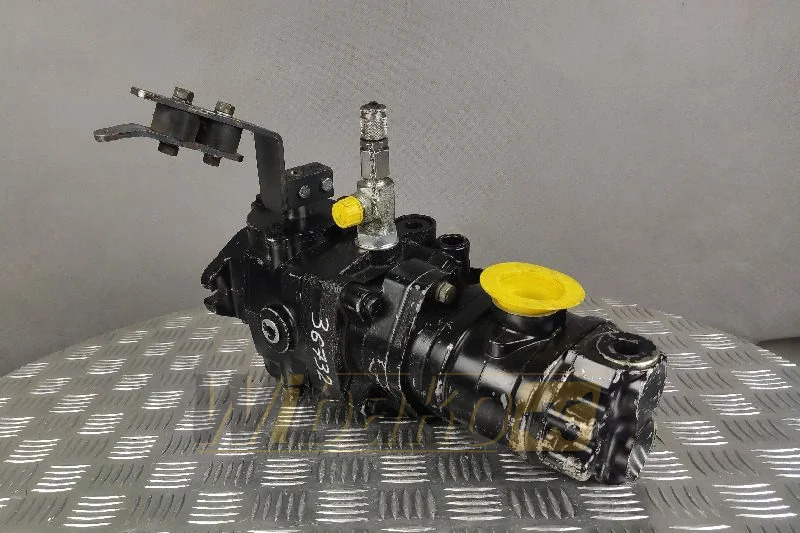 Eaton 70160-RIE-03 100809R161006 - Hydraulpump för Byggmaskiner: bild 2 Eaton 70160-RIE-03 100809R161006 - Hydraulpump för Byggmaskiner: bild 2