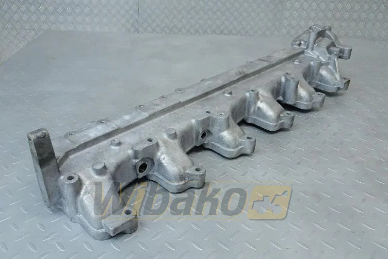 Liebherr 10147789 - Insugsgrenrör för Byggmaskiner: bild 1 Liebherr 10147789 - Insugsgrenrör för Byggmaskiner: bild 1