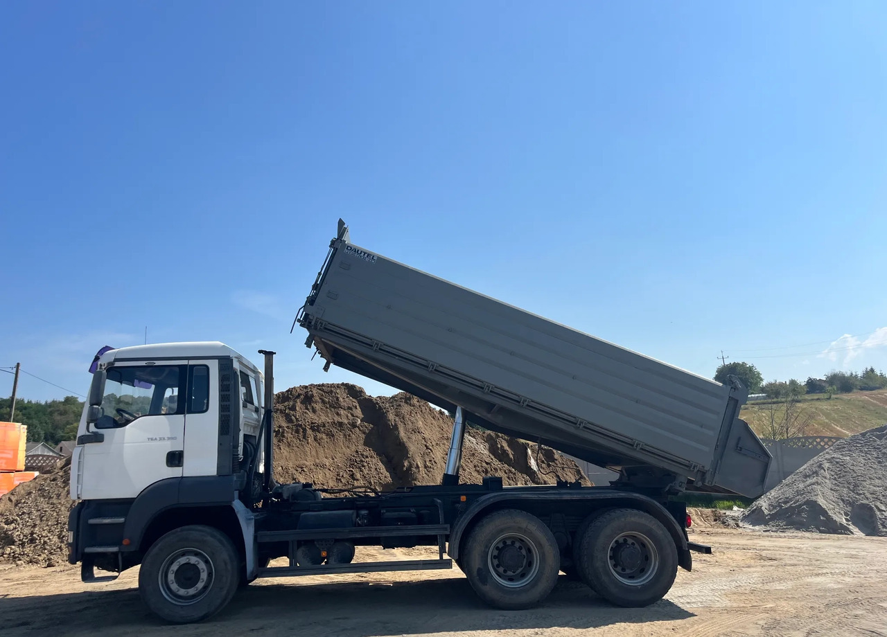 MAN TGA 33.390 - Tippbil lastbil: bild 1 MAN TGA 33.390 - Tippbil lastbil: bild 1