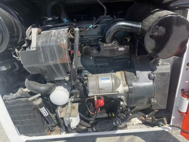 BOBCAT S70 - Kompaktlastare/ Slirstyrda lastare: bild 2 BOBCAT S70 - Kompaktlastare/ Slirstyrda lastare: bild 2