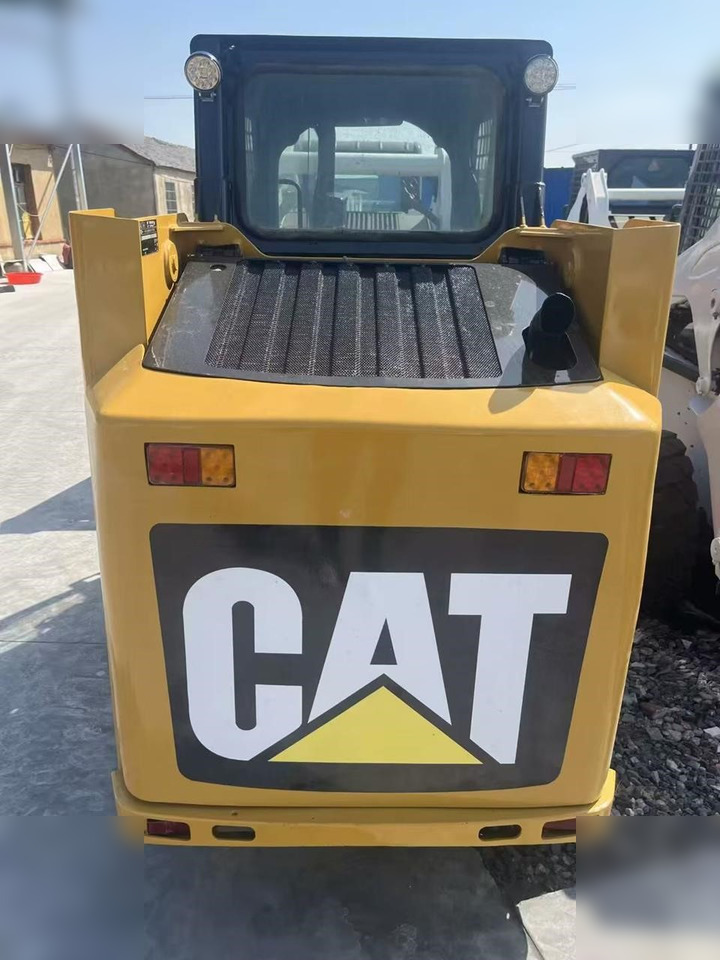 CATERPILLAR 226B3 - Kompaktlastare/ Slirstyrda lastare: bild 5 CATERPILLAR 226B3 - Kompaktlastare/ Slirstyrda lastare: bild 5