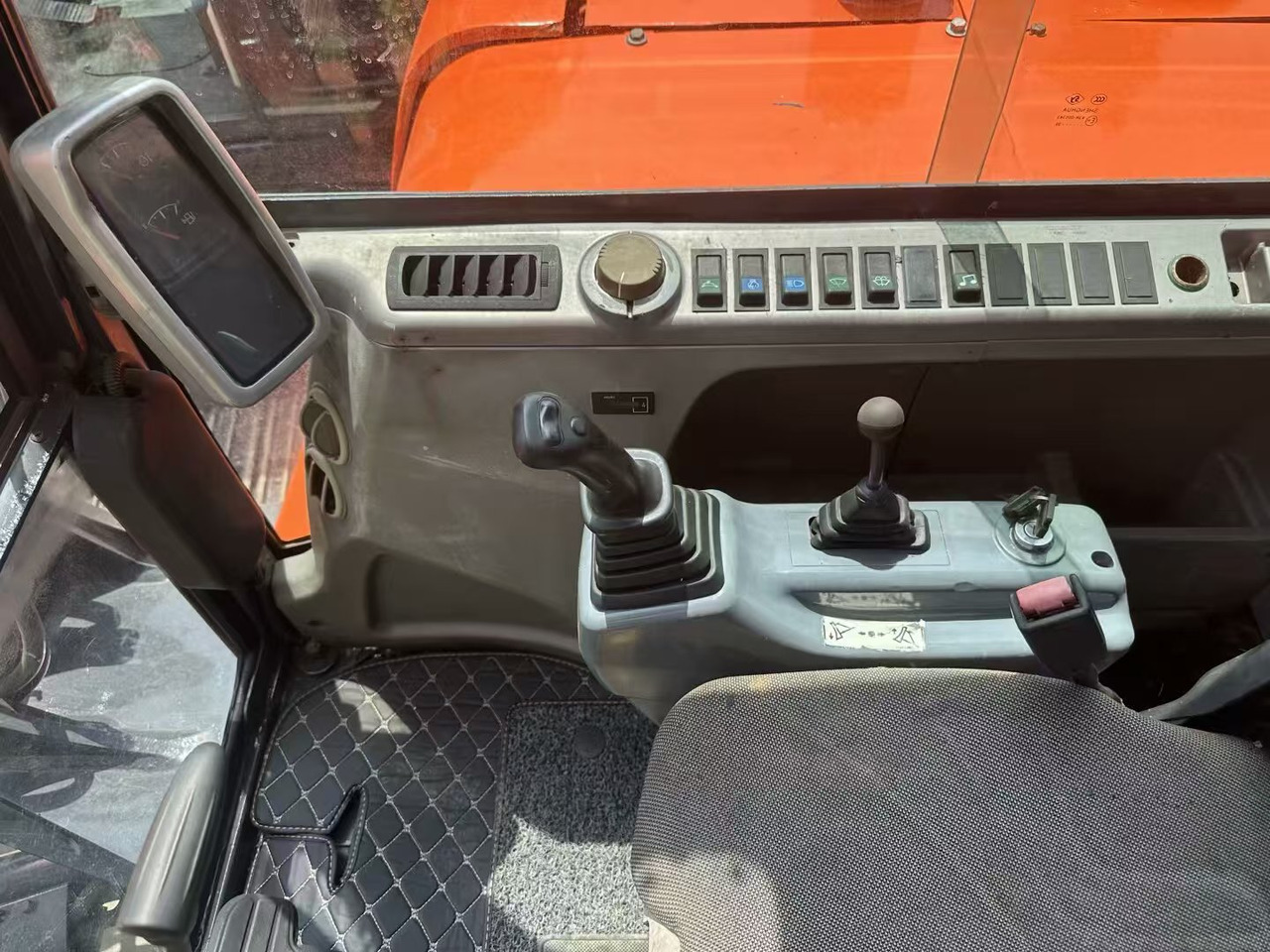 DOOSAN DX60 - Bandgrävare: bild 4 DOOSAN DX60 - Bandgrävare: bild 4