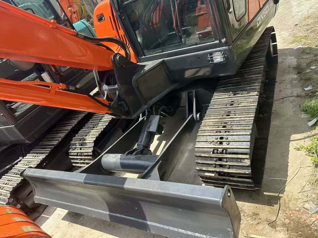 DOOSAN DX60 - Bandgrävare: bild 3 DOOSAN DX60 - Bandgrävare: bild 3